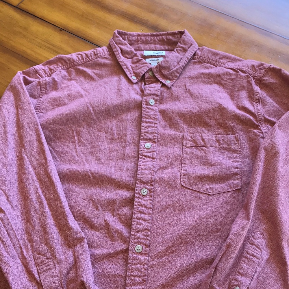 Sonoma Modern Fit button down shirt